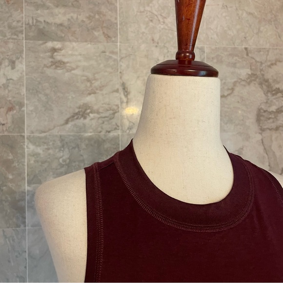 Vuori Energy Tank Top - Picture 4 of 9